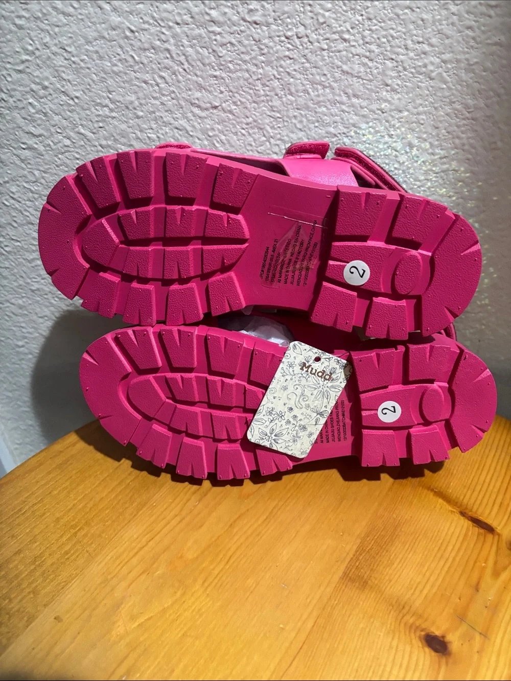 Mudd Girls Fuschia Rhinestone Strap Sandals 2 NWT